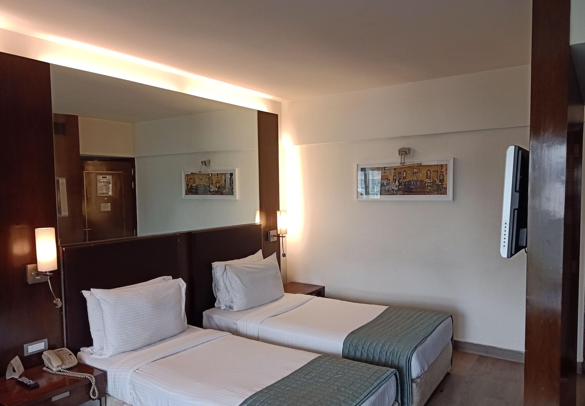 St Laurn Koregaon Park Πούνε Εξωτερικό φωτογραφία